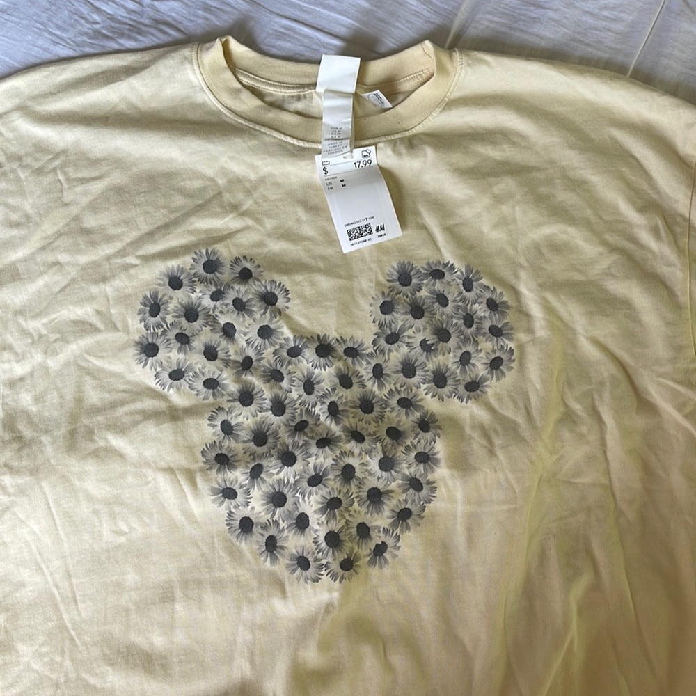 H&M disney shirt